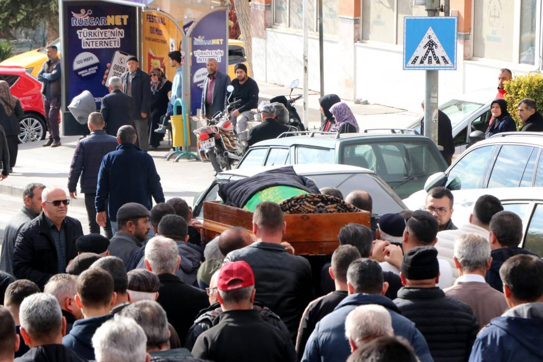 Oto tamircisi ile sevgilisinin yasak aşkı kiralık dairede korkunç sonla bitti 11